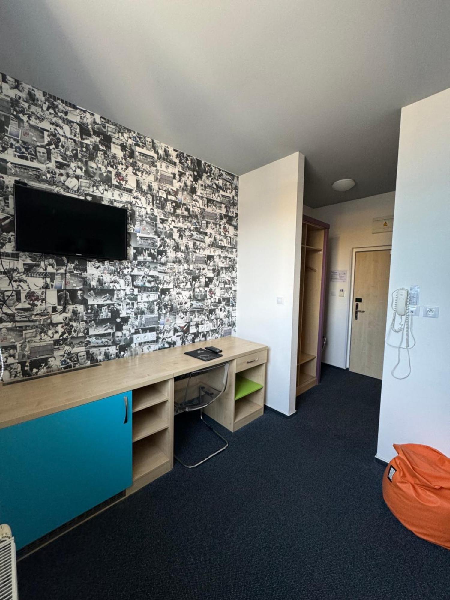 Sport Hotel Sletiste Κλάντνο Εξωτερικό φωτογραφία