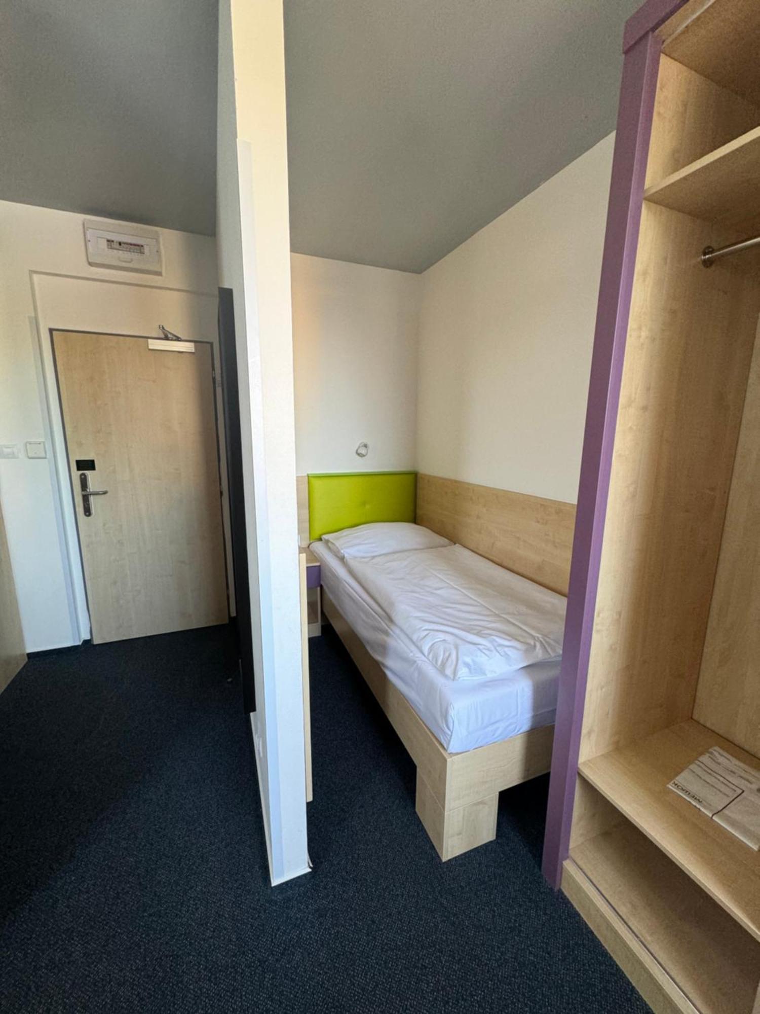 Sport Hotel Sletiste Κλάντνο Εξωτερικό φωτογραφία