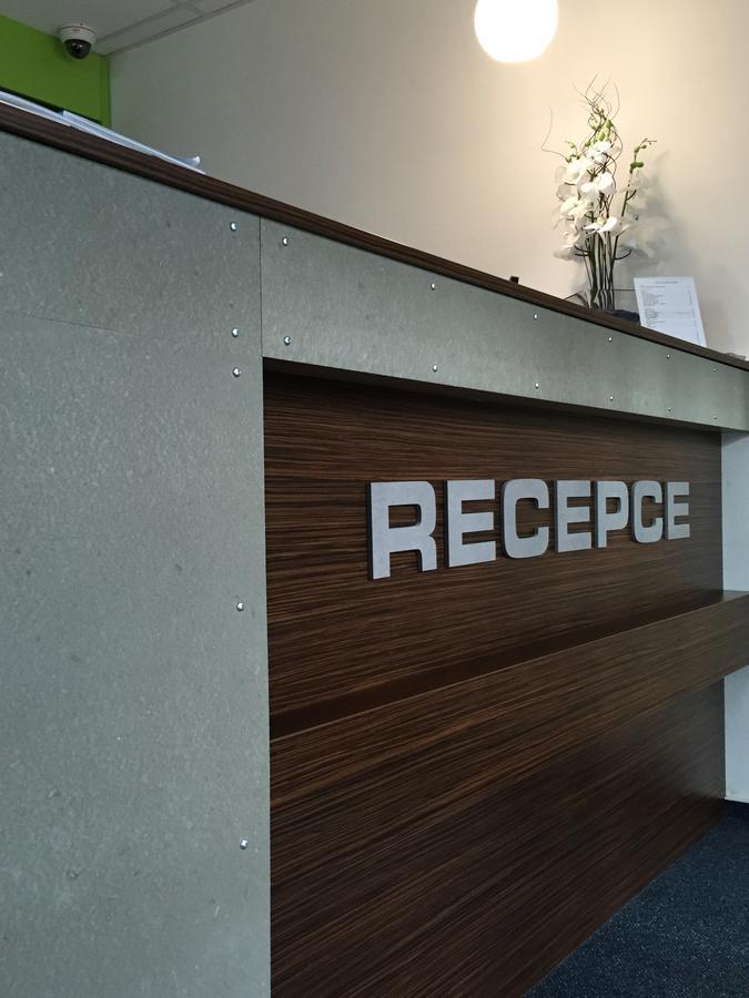 Sport Hotel Sletiste Κλάντνο Εξωτερικό φωτογραφία