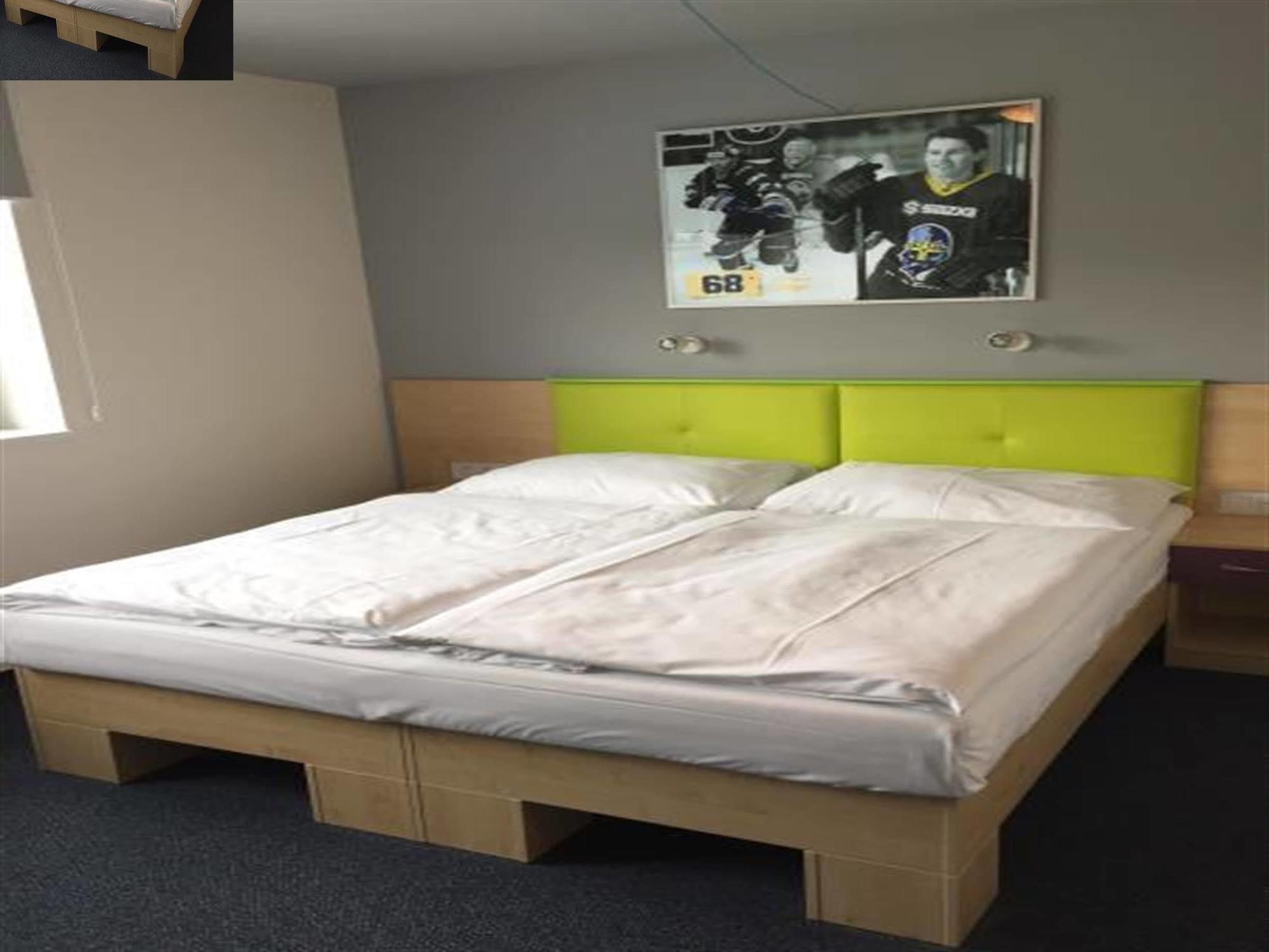 Sport Hotel Sletiste Κλάντνο Εξωτερικό φωτογραφία